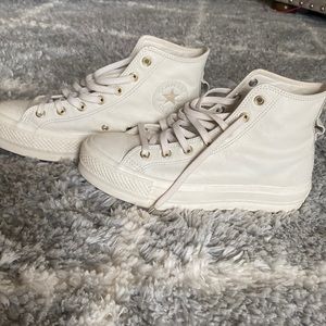 Leather white platform converse